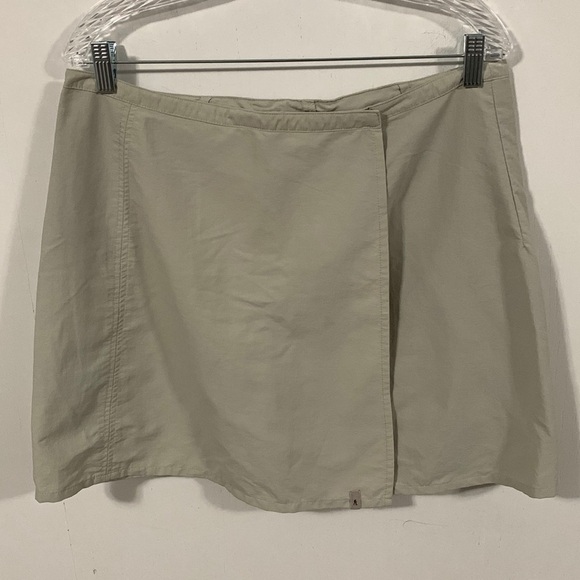 Royal Robbins Outdoor & Travel Clothing Running / Tennis Skort Sz 12 good cond - Picture 1 of 6